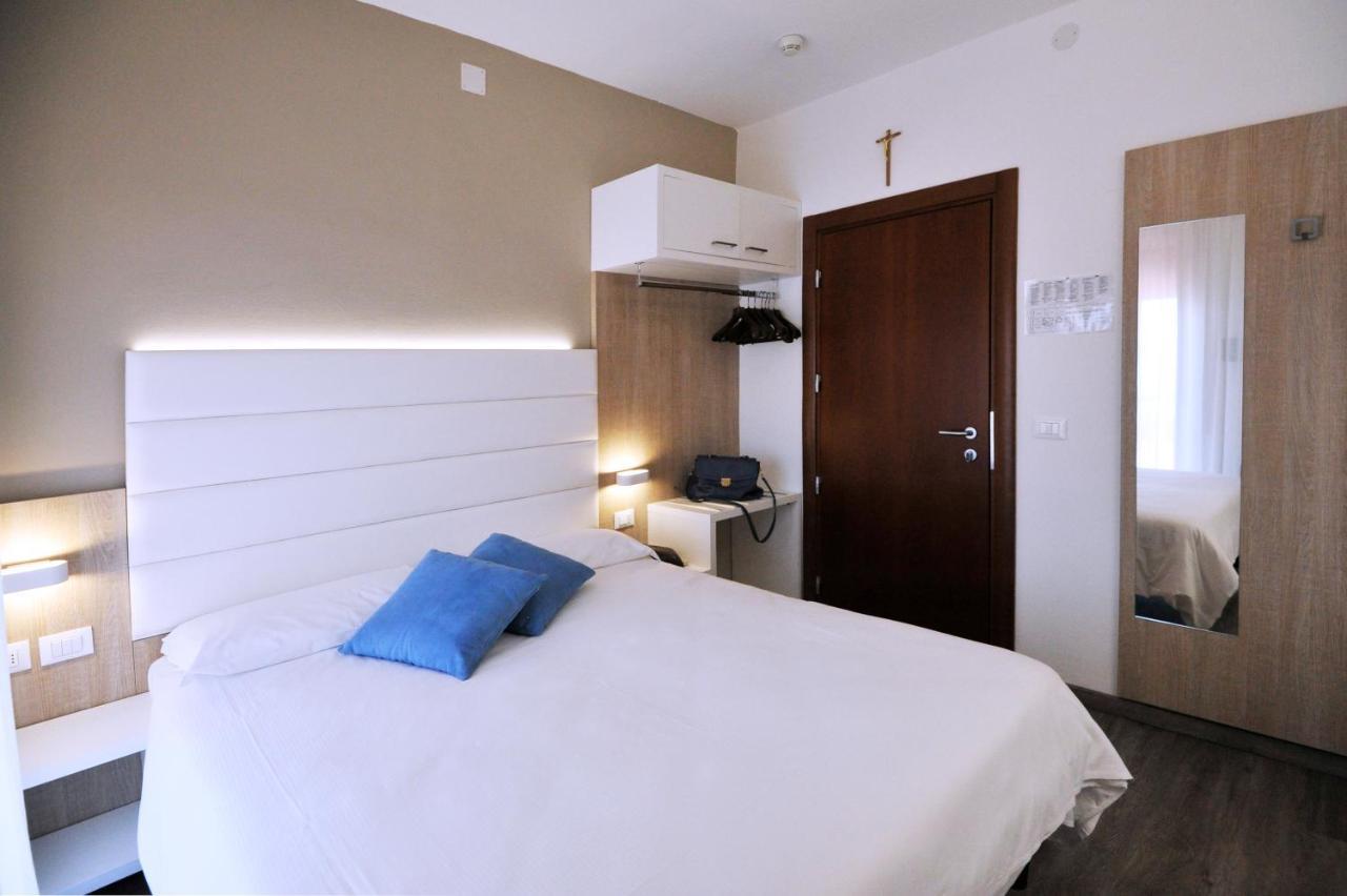 Hotel Etna Caorle Ngoại thất bức ảnh