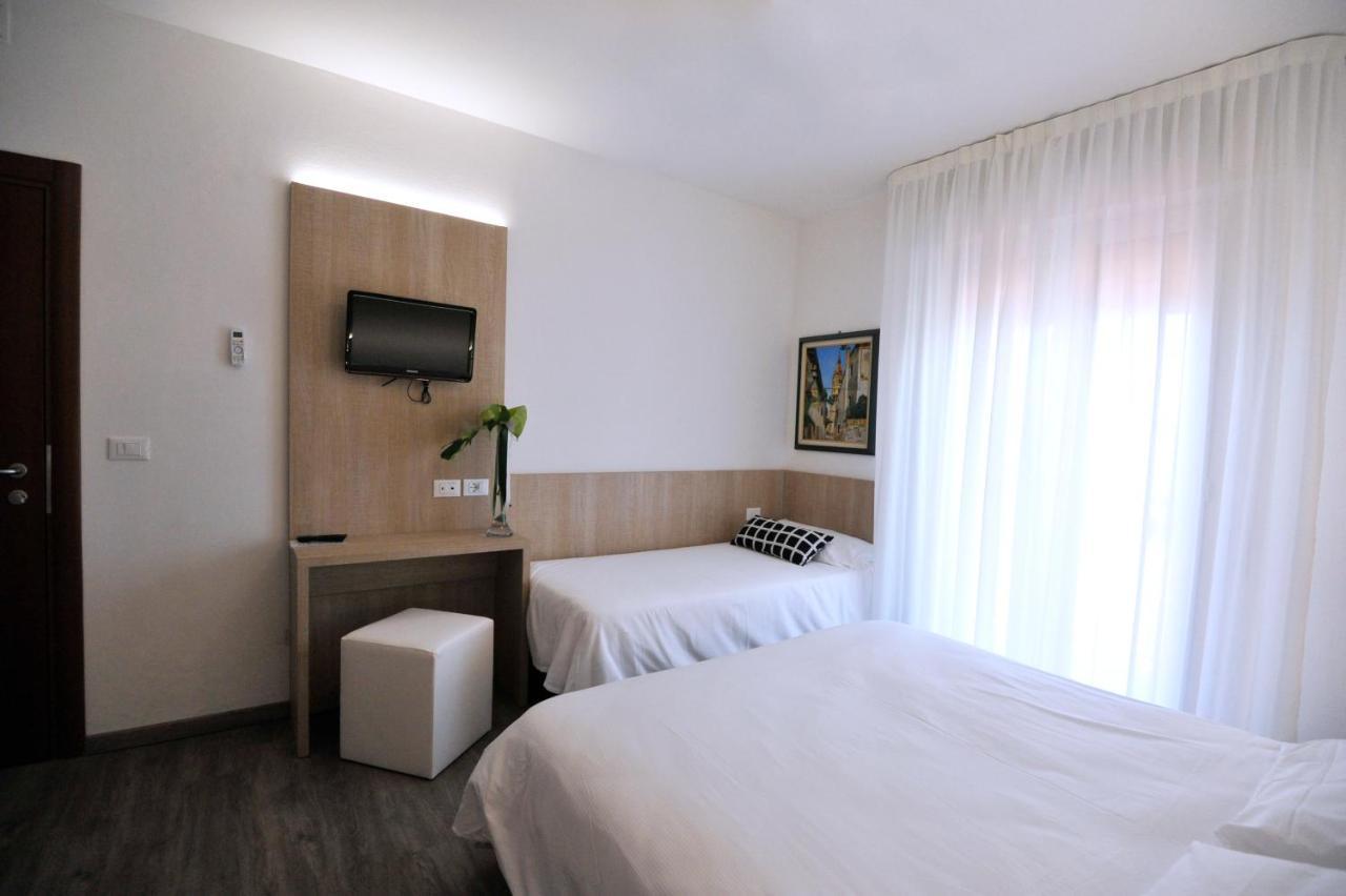 Hotel Etna Caorle Ngoại thất bức ảnh