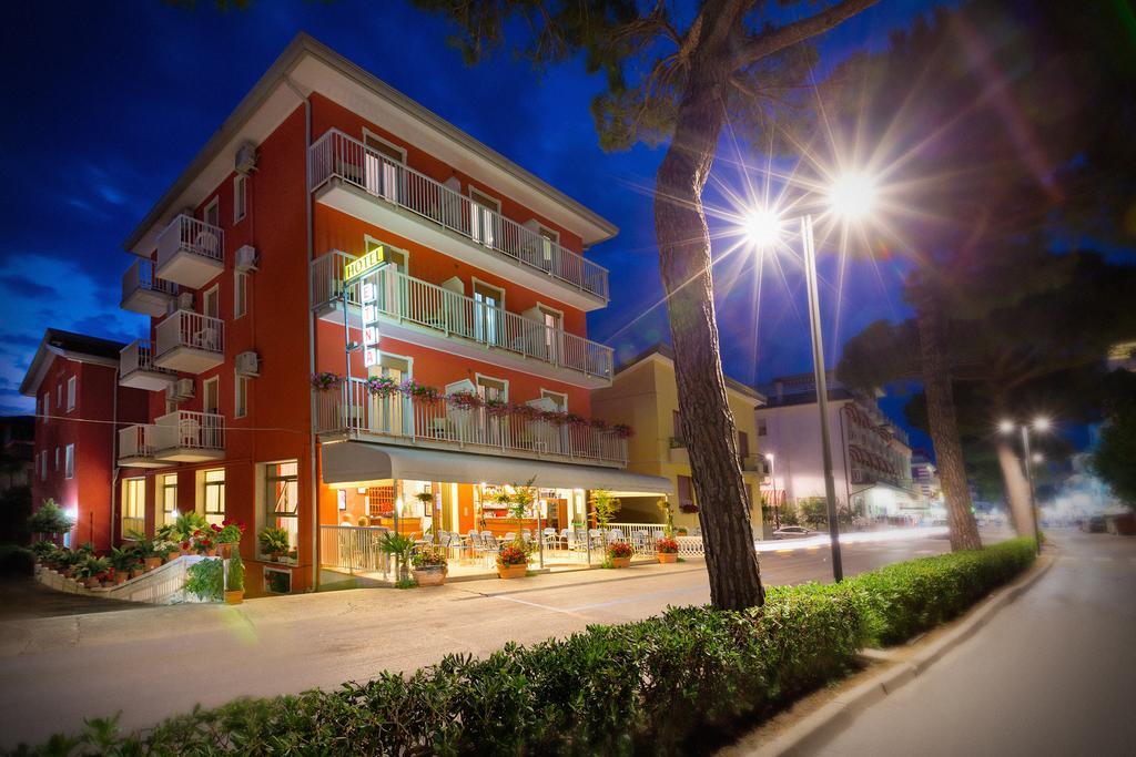 Hotel Etna Caorle Ngoại thất bức ảnh