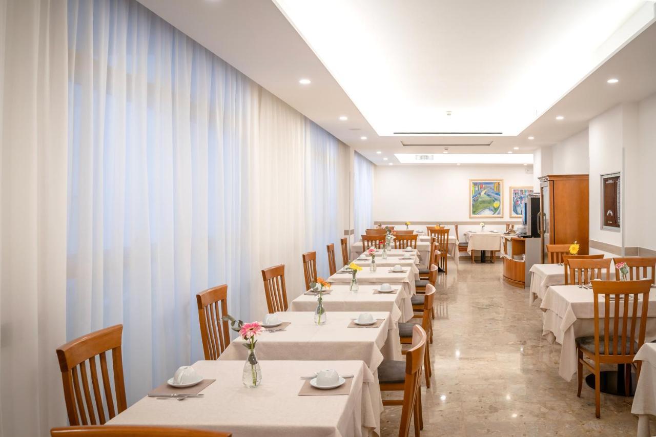 Hotel Etna Caorle Ngoại thất bức ảnh