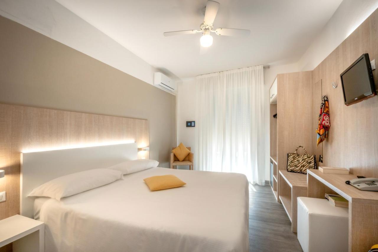 Hotel Etna Caorle Ngoại thất bức ảnh