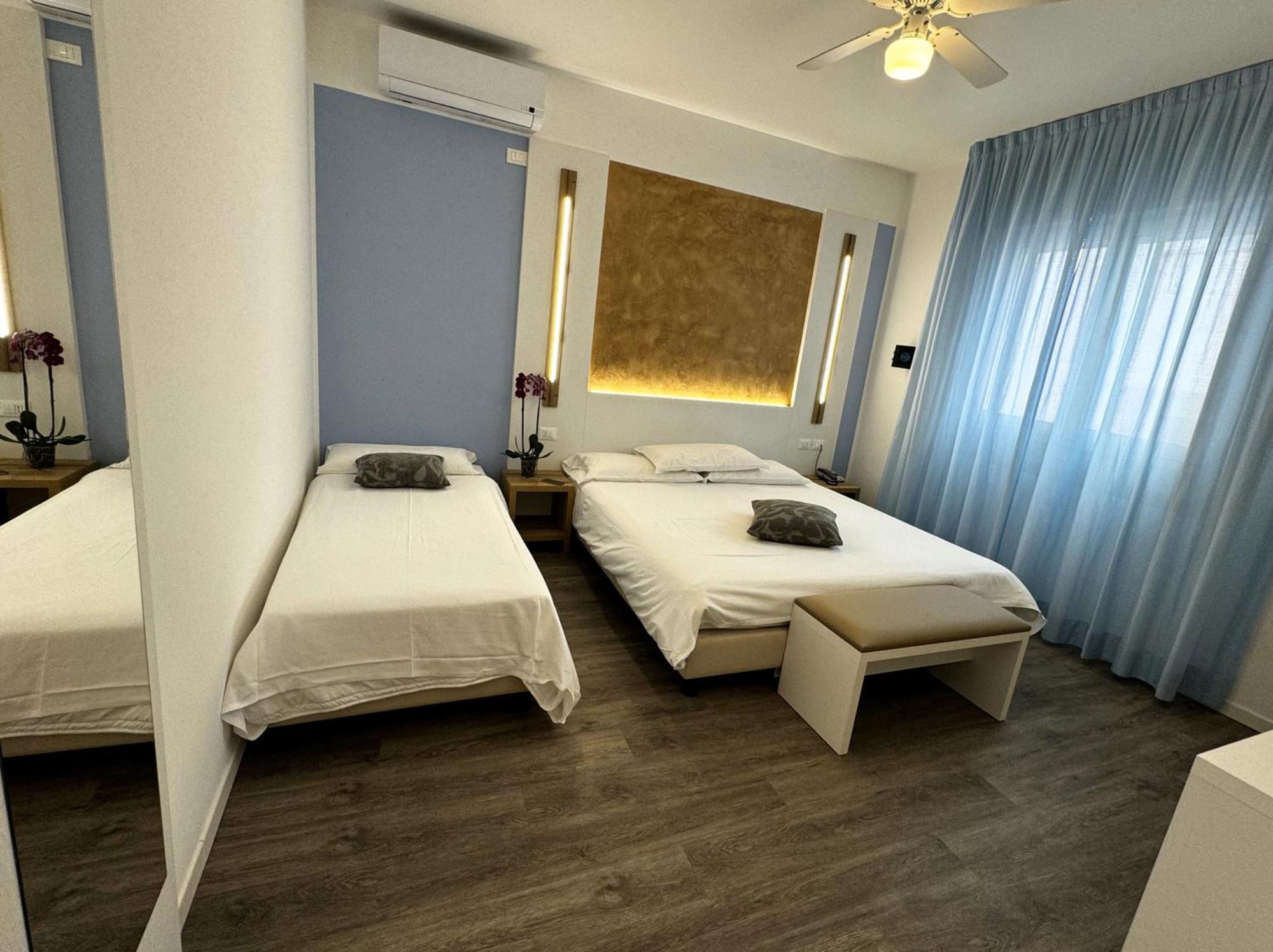 Hotel Etna Caorle Ngoại thất bức ảnh