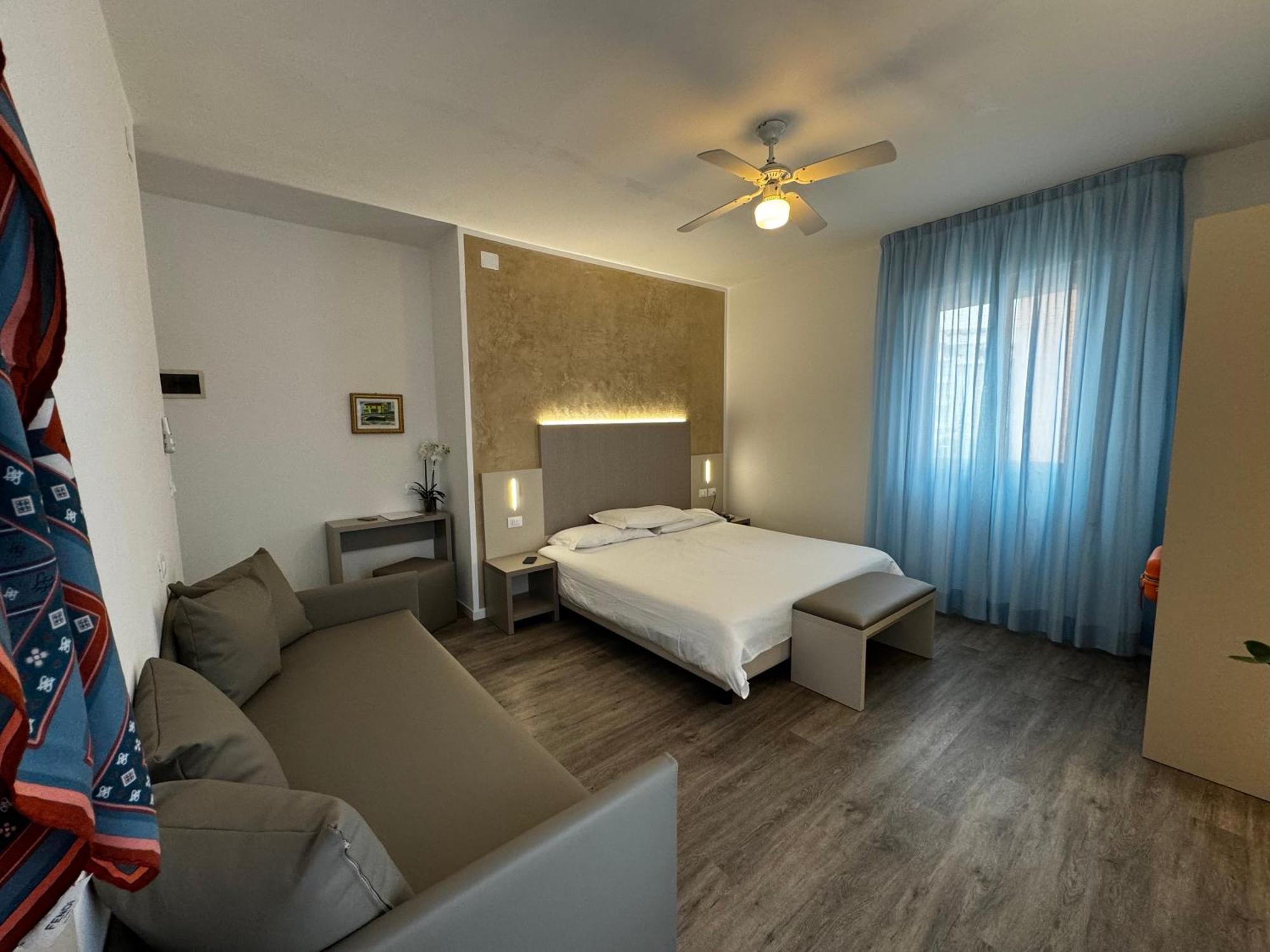 Hotel Etna Caorle Ngoại thất bức ảnh