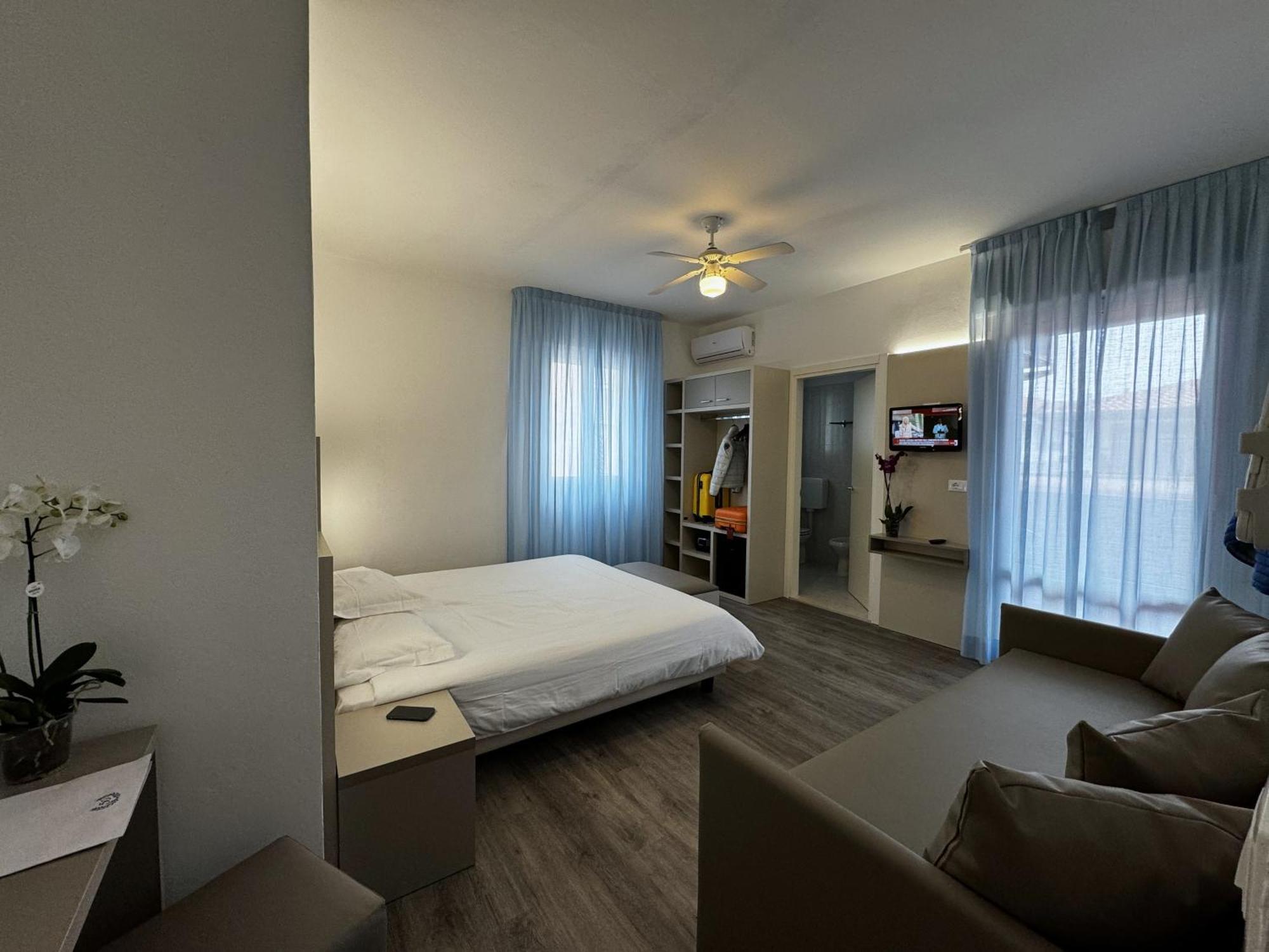 Hotel Etna Caorle Ngoại thất bức ảnh